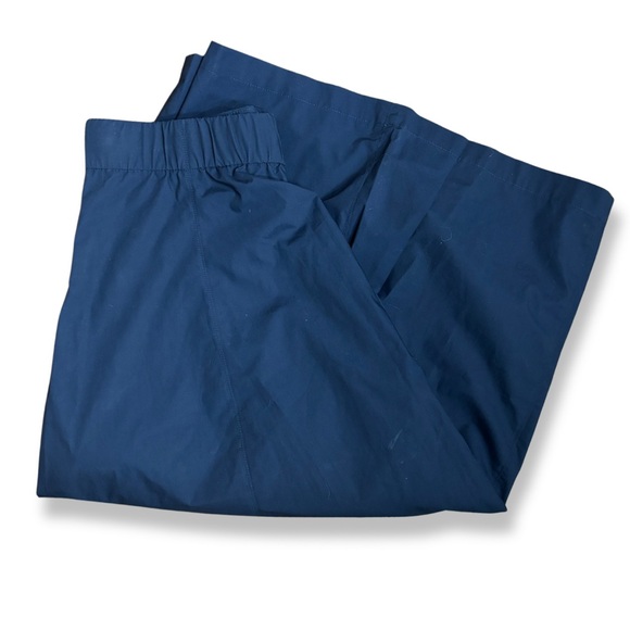 🖤 Classic Navy Midi Skirt | Elastic Back Waist | Pockets 🖤 - Picture 3 of 5